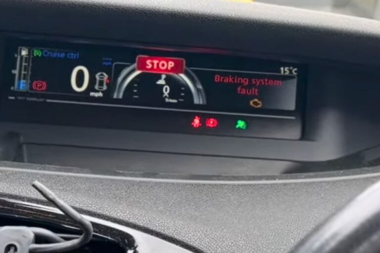 I've Fixed "Braking System Fault" on Renault. (4 Easy Way)